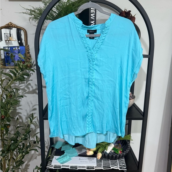 Jones and co Women's Aqua Ruffle Blouse size large - Picture 1 of 6